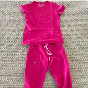 HOT PINK - FIGS LIMITED EDITION - XXS